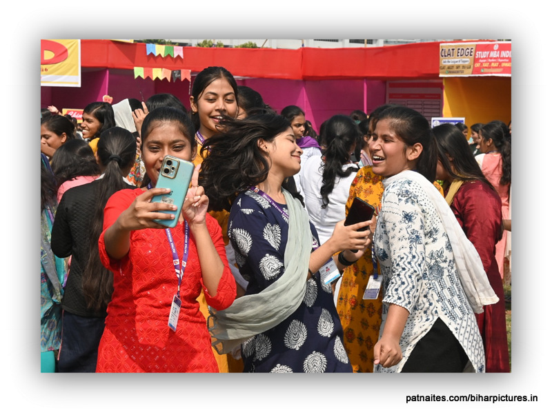 Fiesta-Gala 2024 at Patna Women's College Brings Joy and Learning to Students