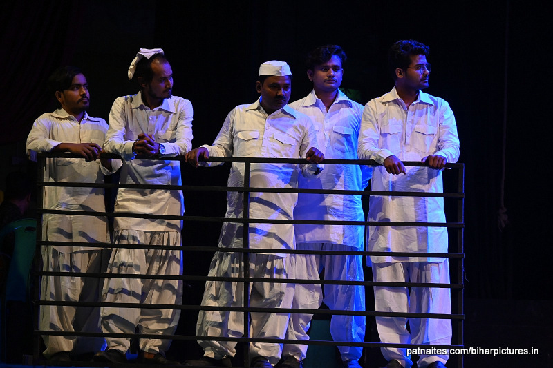 डा.चतुर्भुज स्मृति 15वां ऐतिहासिक नाट्य महोत्सव में “गगन दमामा बाज्यो “नाटक का मंचन