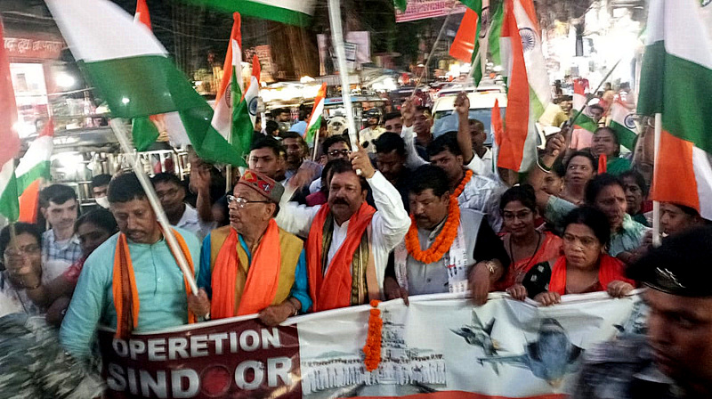 पटना में ‘ऑपरेशन सिंदूर’ की सफलता पर भाजपा ने निकाली तिरंगा यात्रा, देशभक्ति का दिखा अद्भुत उत्साह