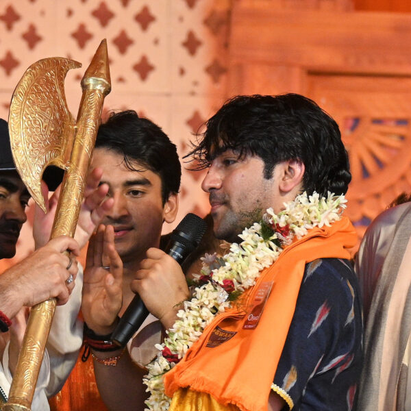 पटना में आध्यात्मिक ऊर्जा से सराबोर हुआ गांधी मैदान, सनातन महाकुंभ का हुआ भव्य शुभारंभ