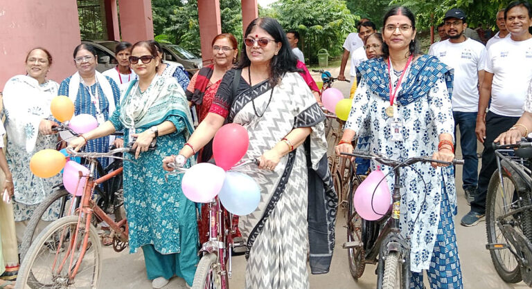 राजकीय महिला महाविद्यालय गुलजारबाग,पटना में "साइकिल रैली" का आयोजन